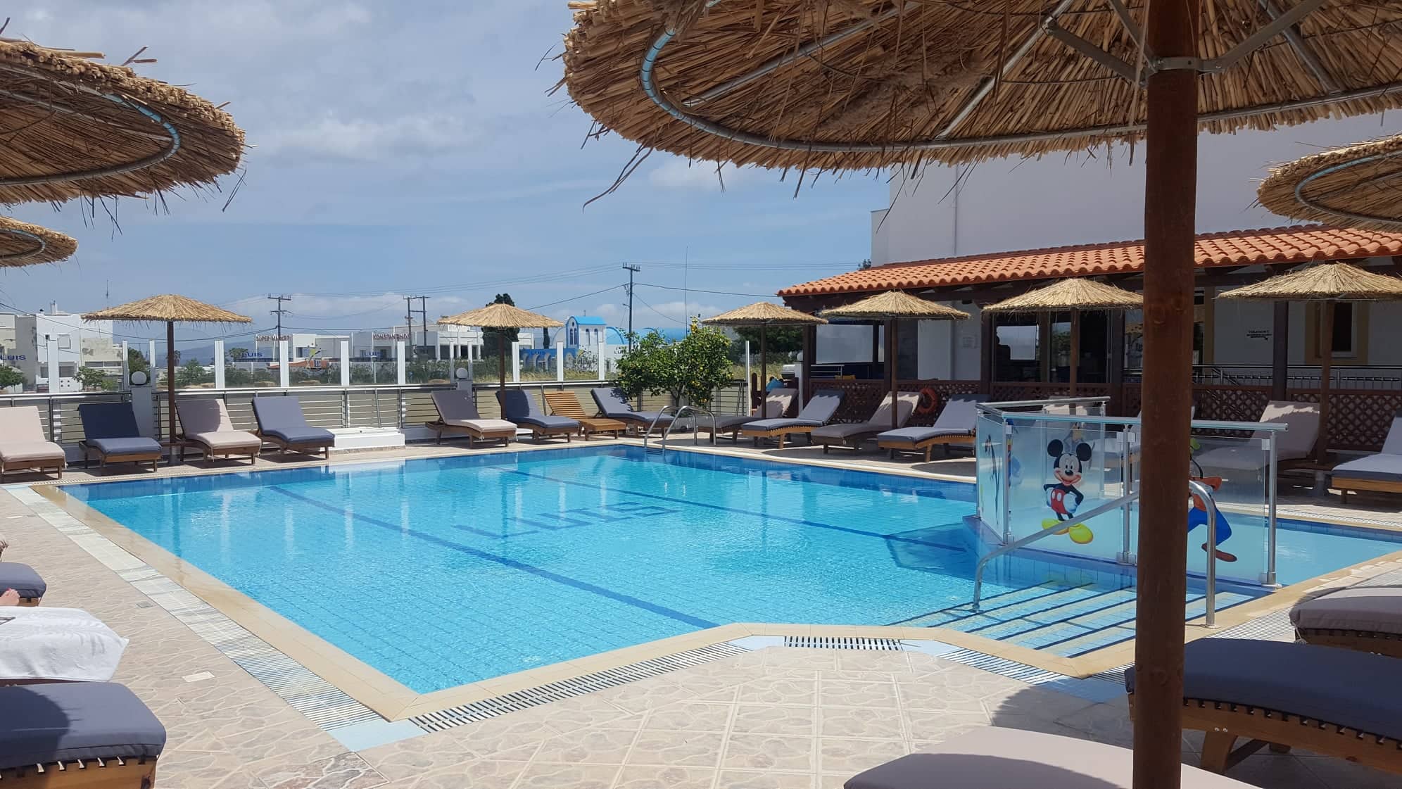 Luis Pool, children’s pool and sun terrace in daylight